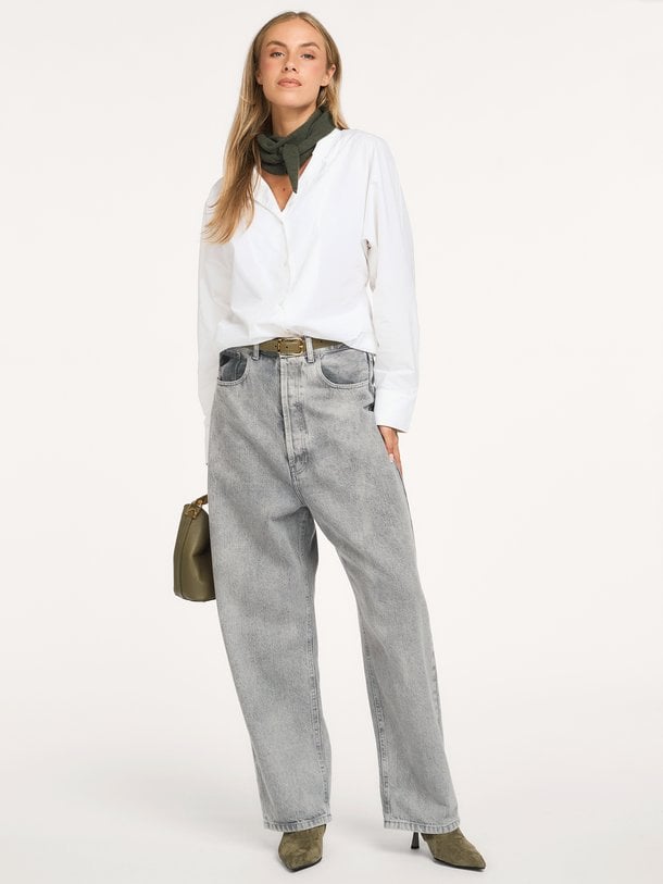 Bruna, high waist barrel fit jeans