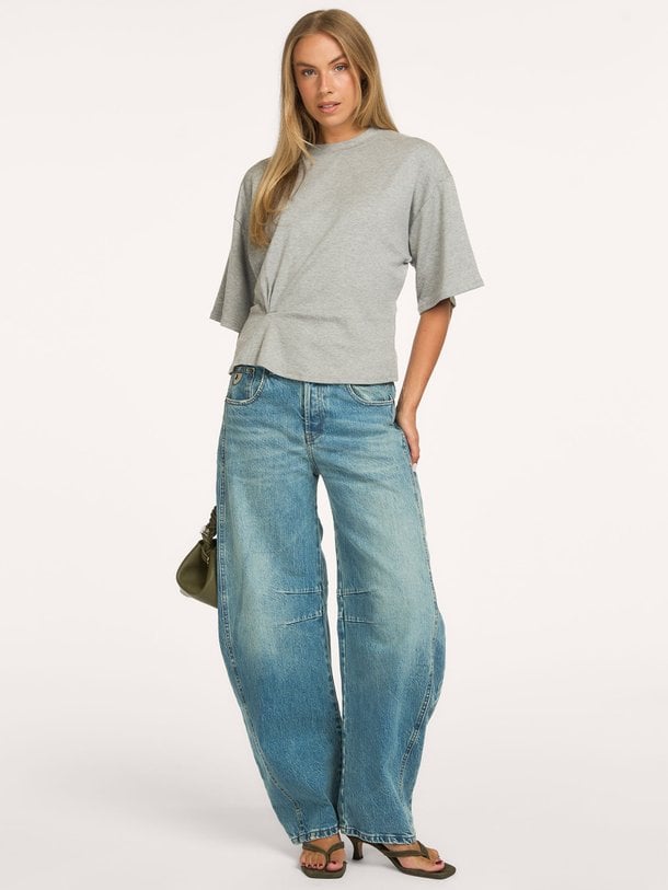 Aliana, mid waist barrel fit non-stretch jeans