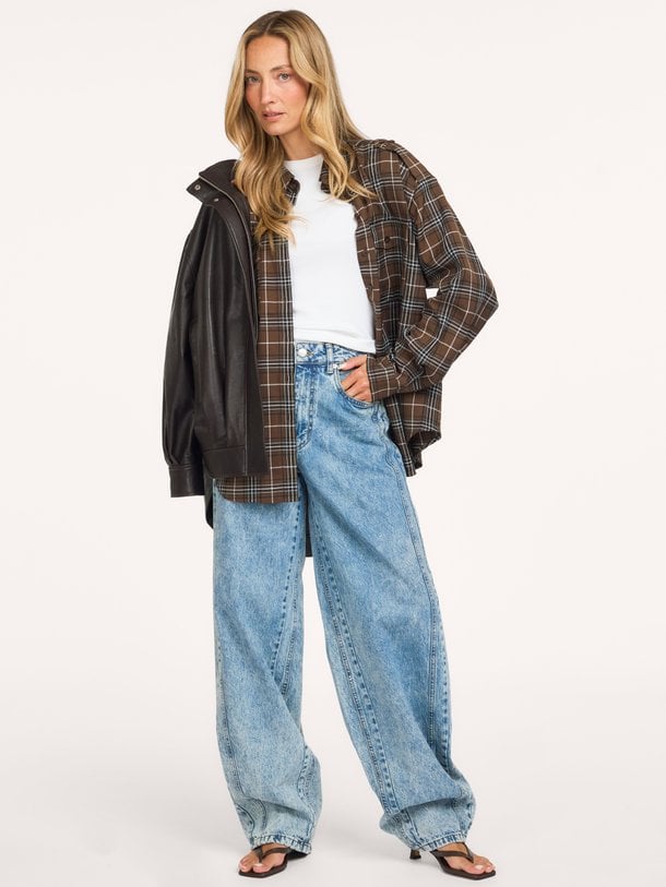 Mawi, high waist barrel fit jeans