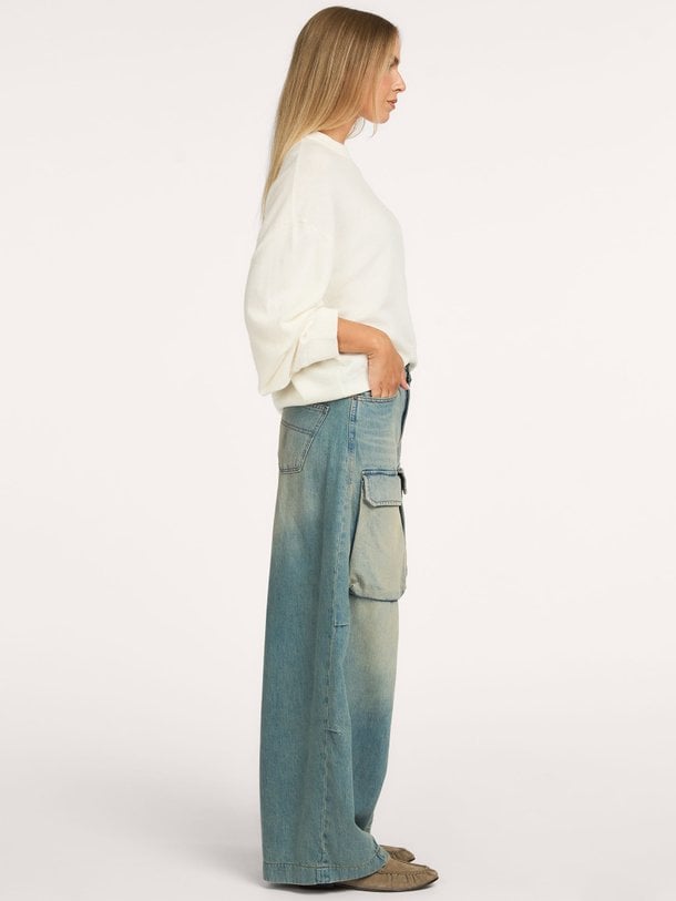 Aerea, wide leg cargo jeans