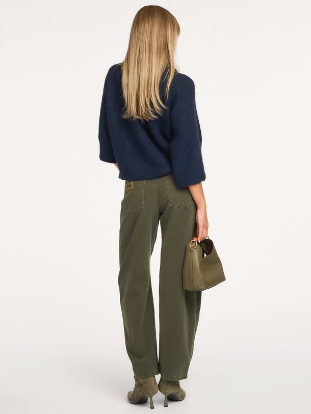 Dali, mid waist barrel fit jeans