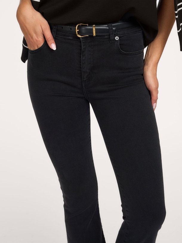 Raval 16, high waist flared fit jeans