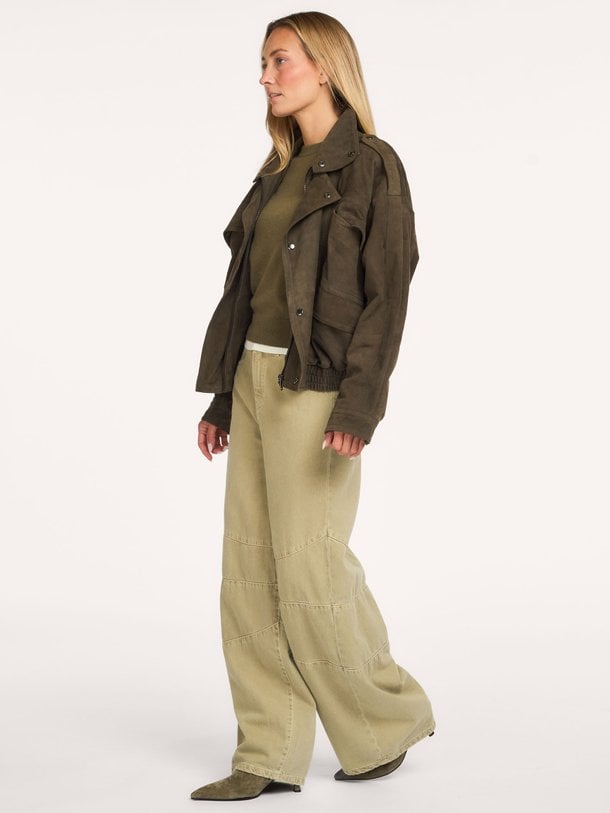 Skater Knee Skater Knee, high waist wide fit jeans