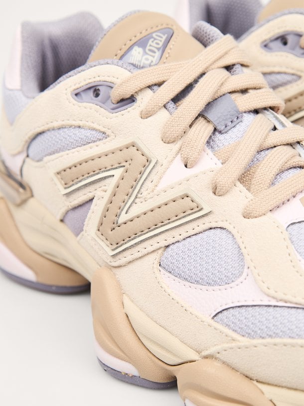 U9060, mesh sneakers