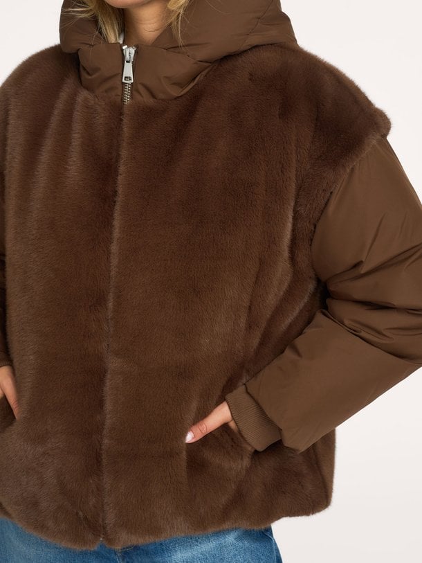 Kbeauty, fake fur jack