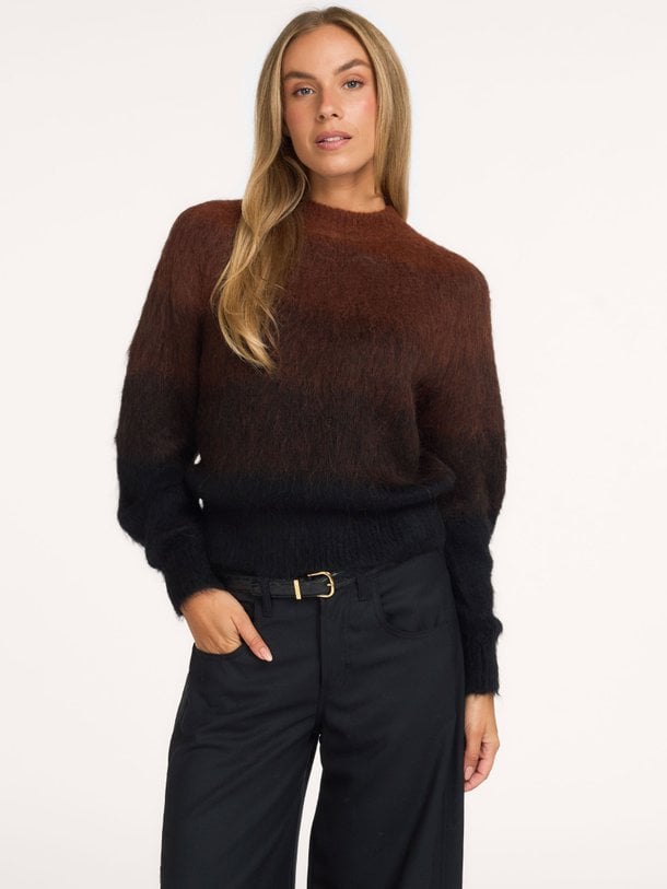 425171 Ginnifer, alpacamix trui