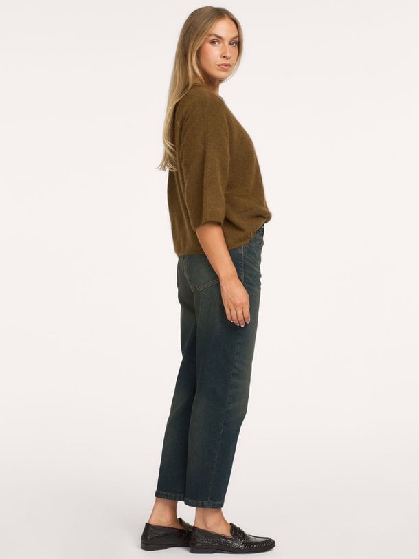 Flown, high waist barrel fit jeans