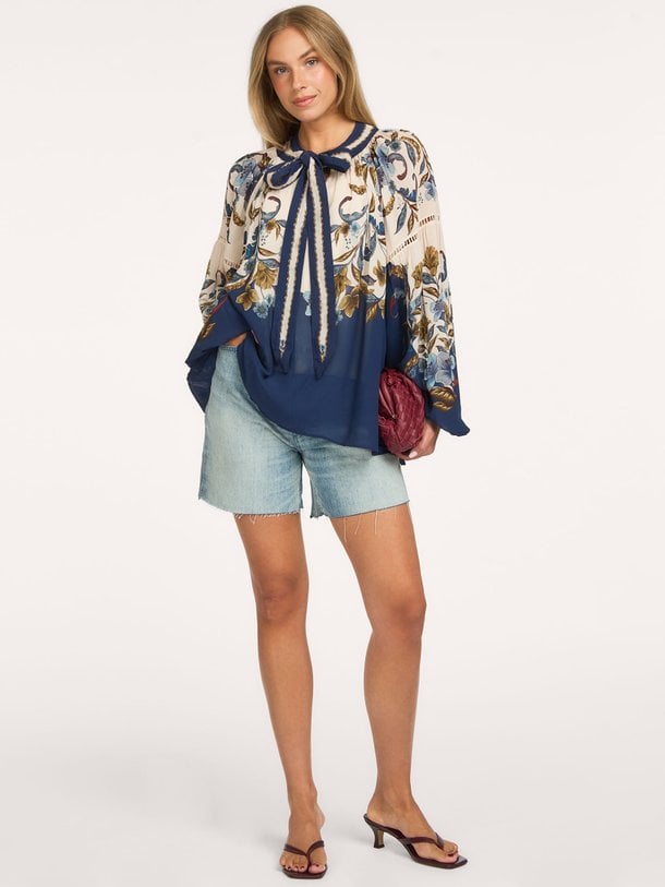 GOLDEN NATURE NAVY BLUE BLOUSE Golden nature, viscose top met print