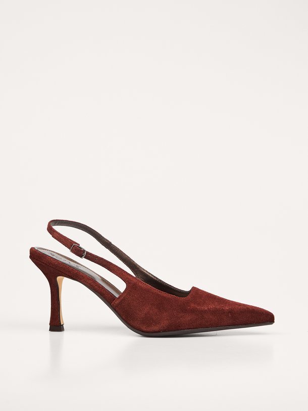 A Little More, suède slingbacks