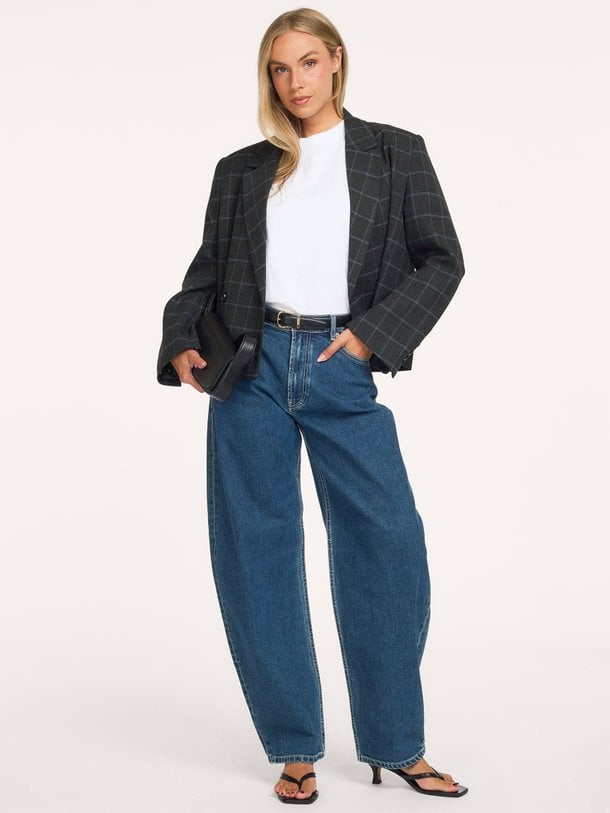 TAMAE KUMI Kumi, high waist barrel fit jeans