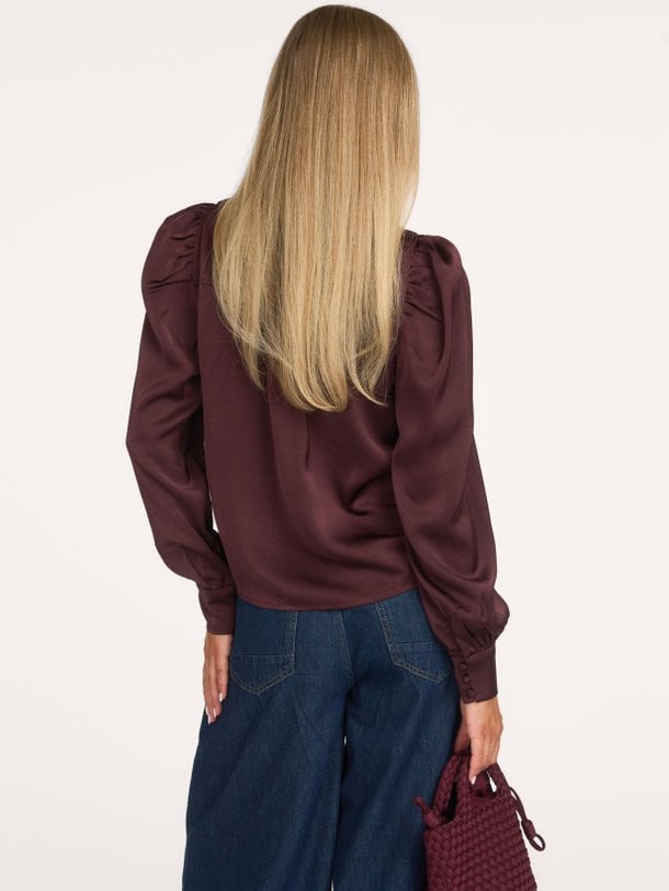 Rosslyn Heavy Sateen Blouse Rosslyn, geweven satijnlook top