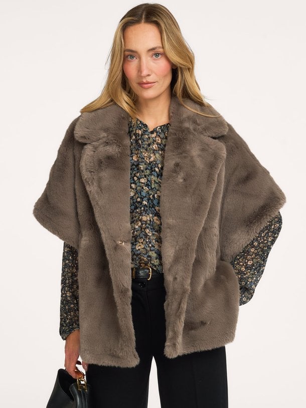 Greta, fake fur jas