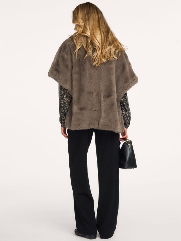 Greta, fake fur jas