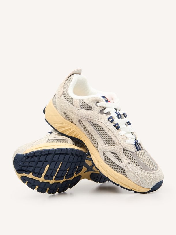 The Re-Run Americana, suède sneakers met mesh