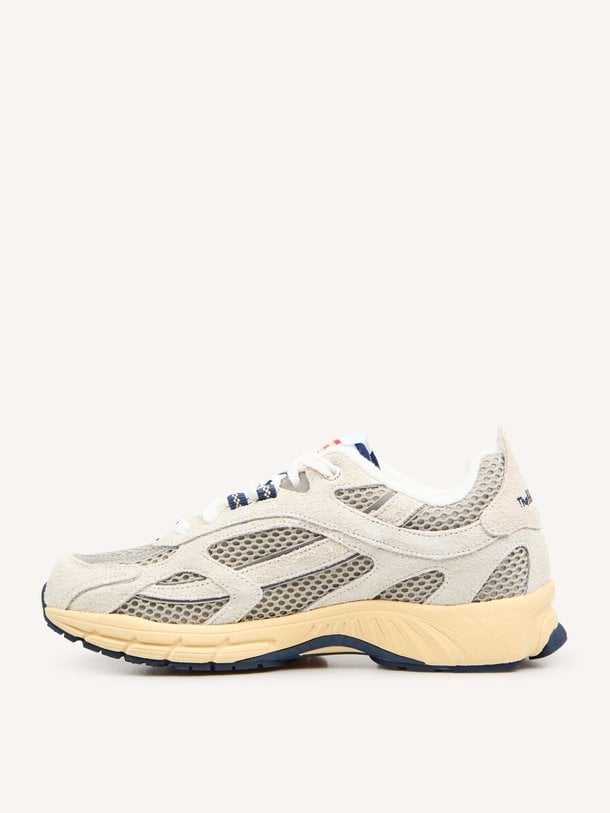 The Re-Run Americana, suède sneakers met mesh