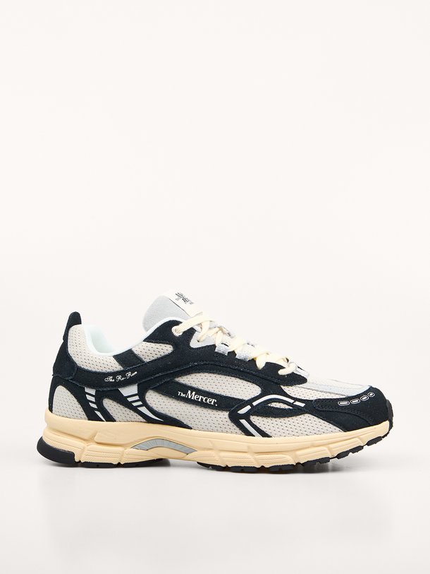 The Re-Run Vintage, mesh sneakers