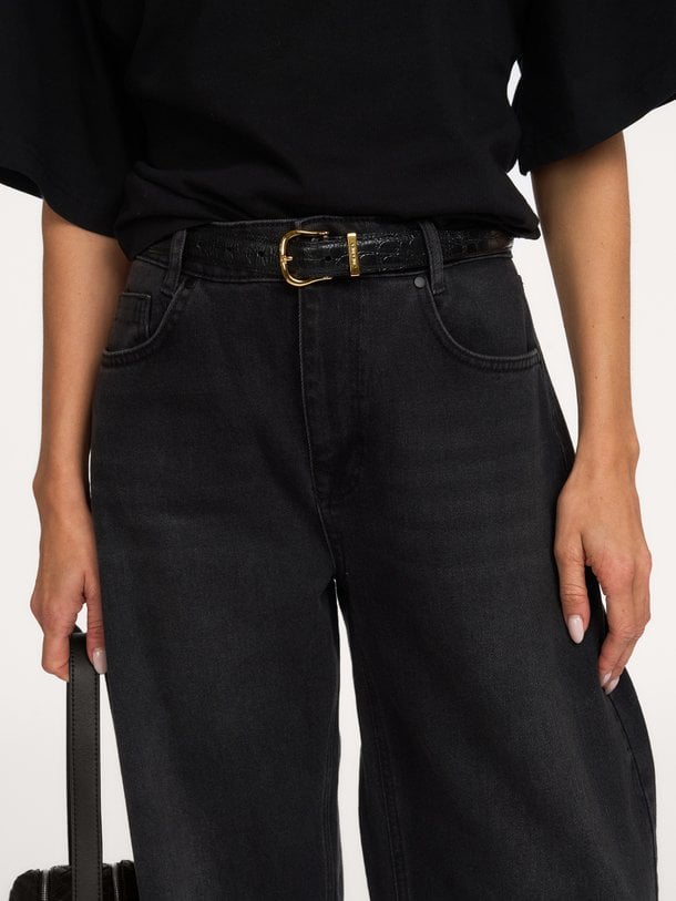 Remmie, high waist barrel fit jeans
