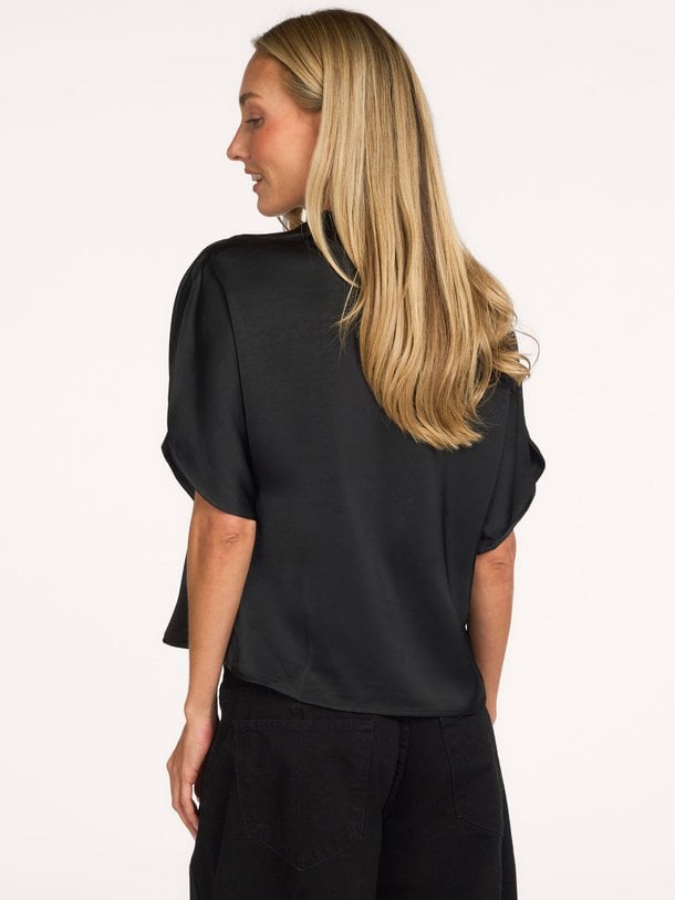 Anelle Heavy Sateen Blouse Anelle, geweven satijnen top