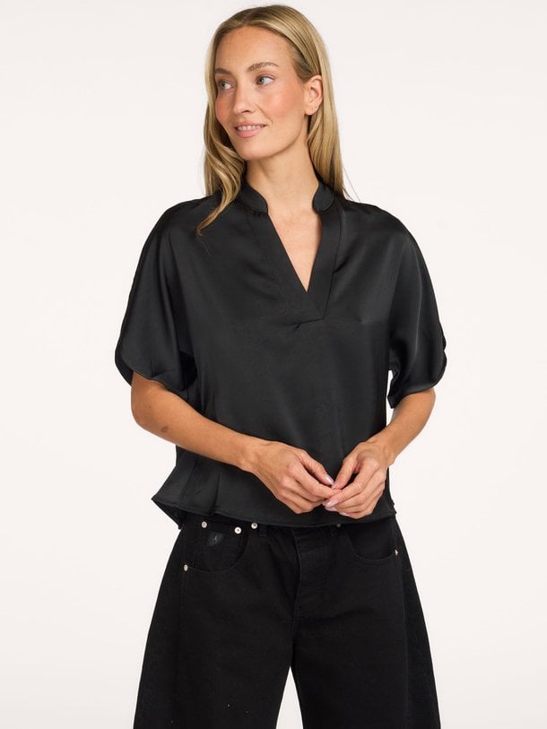 Anelle Heavy Sateen Blouse Anelle, geweven satijnen top