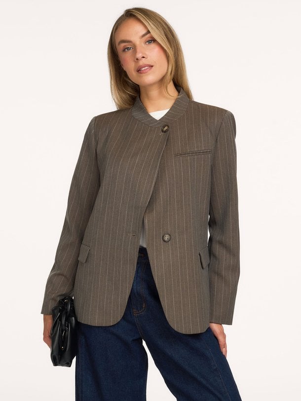 Nerine, viscosemix blazer met krijtstreep