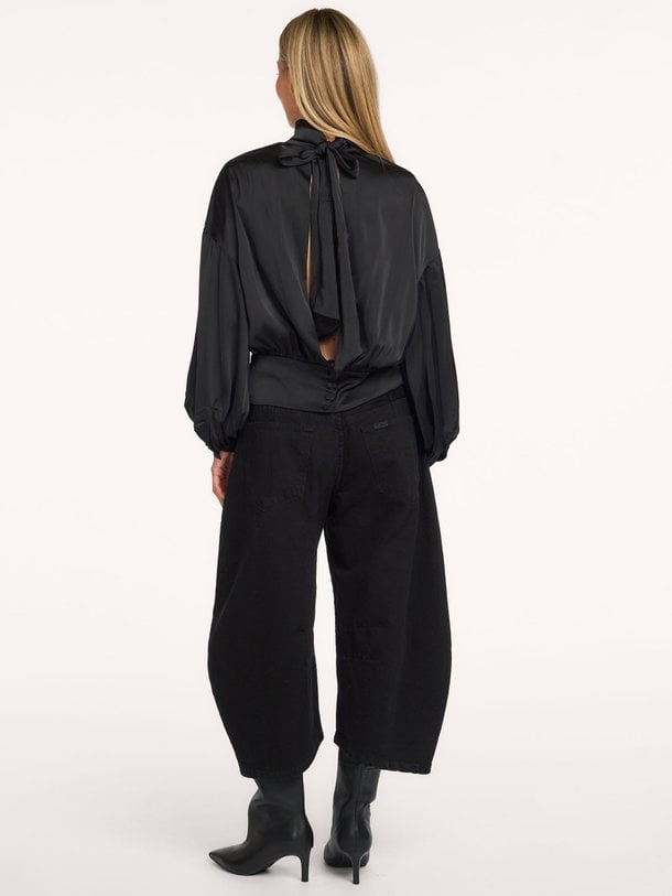 AMBERSW BALLOON SLEEVE SATIN BLOUSE Amber, geweven satijnen top