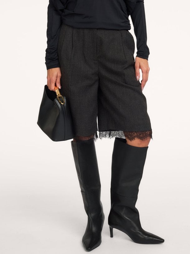 LACIASW BERMUDA SUITING SHORTS Lacia, viscosemix bermuda