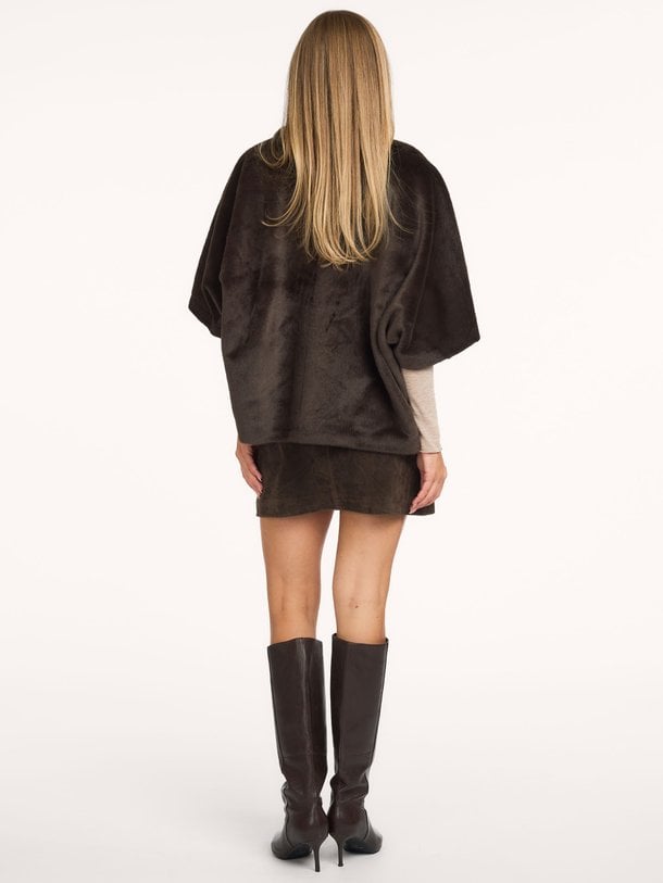 02-009089-610 Fake fur reversible jas