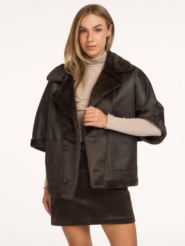 02-009089-610 Fake fur reversible jas