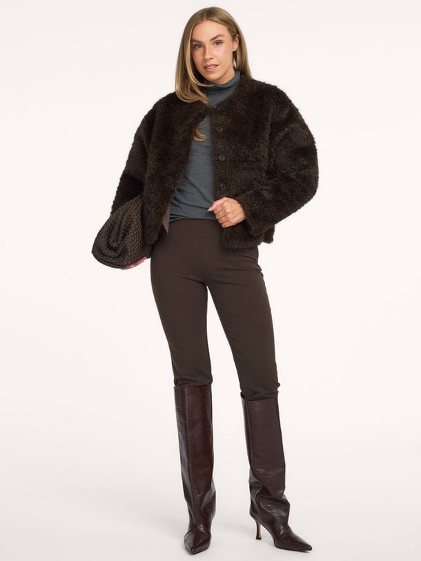 02-001092-610 Fake fur jasje