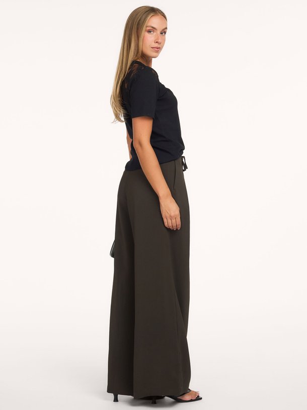 CMMUSE-TEE Muse, organic cotton T-shirt met kant