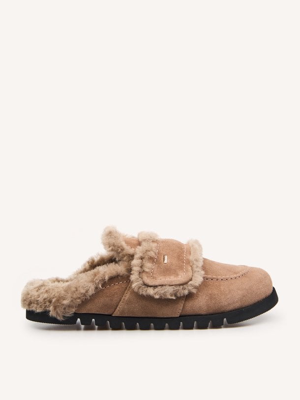 Teddy Furry, suede instappers