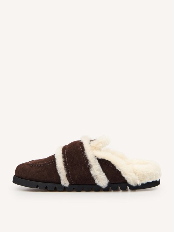 Teddy Furry, suede instappers