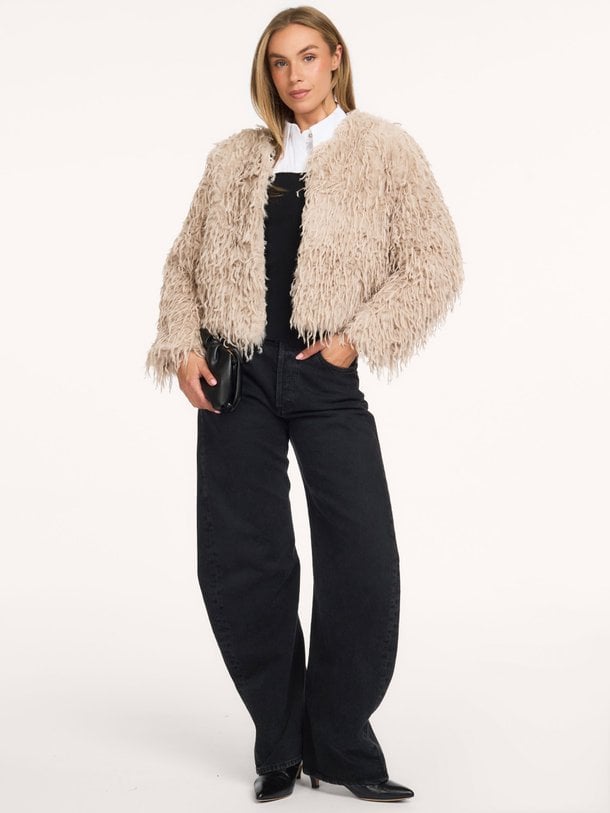 Felice, fake fur jasje