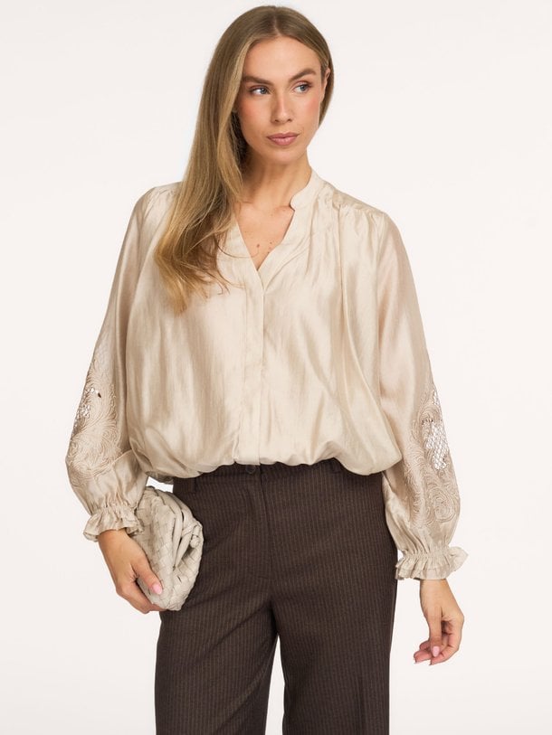 MelinCC Balloon Emb Shirt Melin, lyocellmix blouse