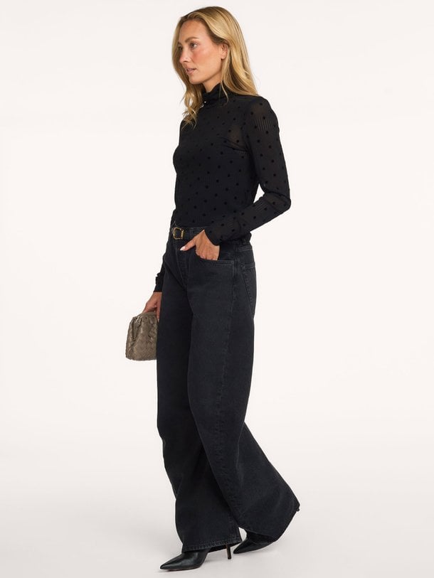 OrieLL High Neck Blouse LS Orie, elastische top met stippen