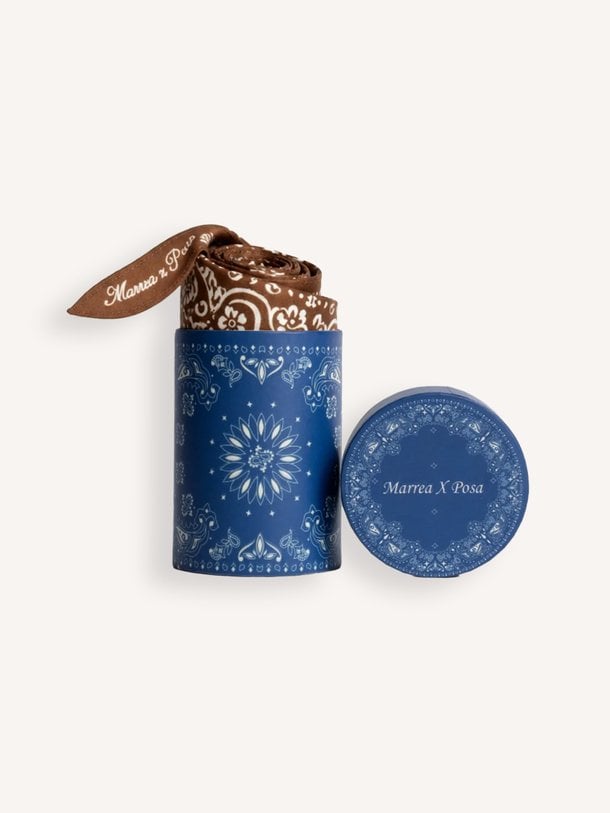 Twilly Scarf X Marrea Posa x Marrea, zijden paisley sjaal