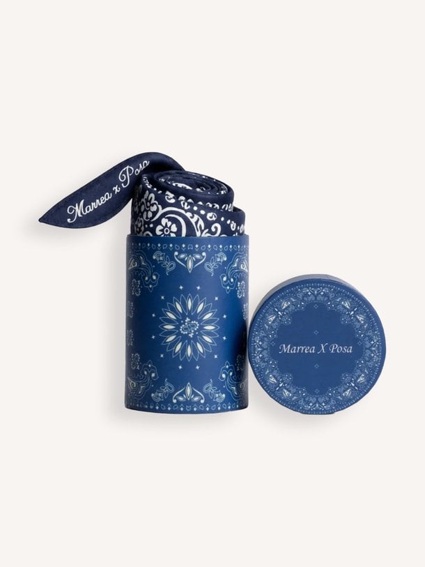 Twilly Scarf X Marrea Posa x Marrea, zijden paisley sjaal