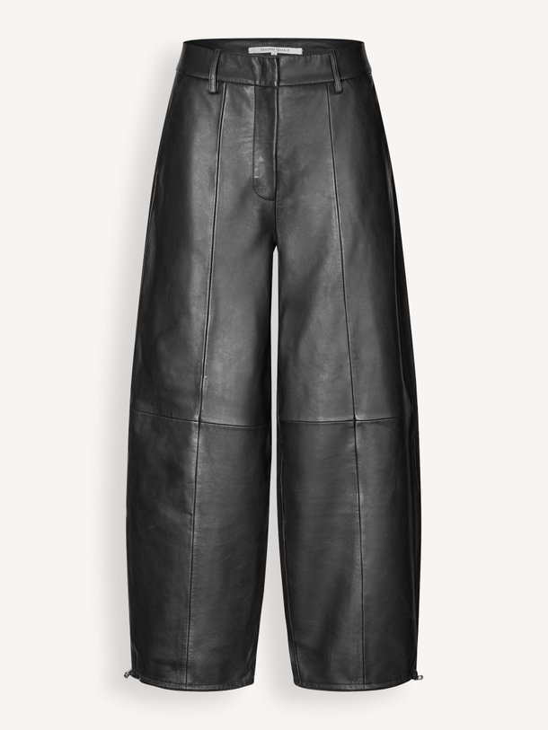 Aluka, lederen broek