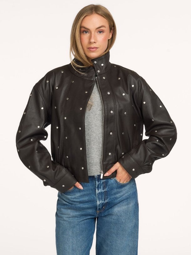 Salma, lederen jack met studs