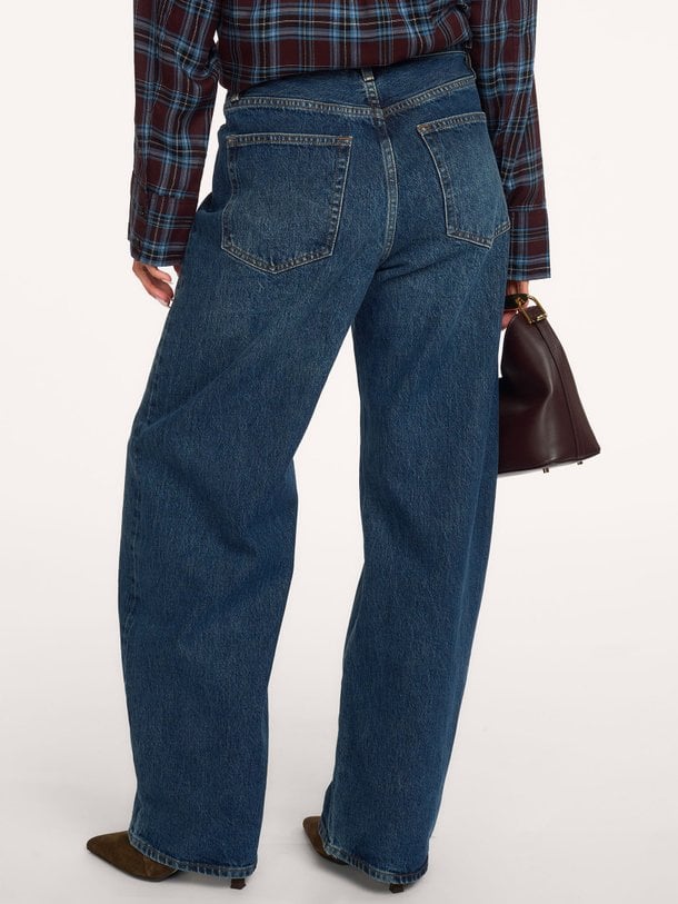 The Bow, high waist barrel fit jeans