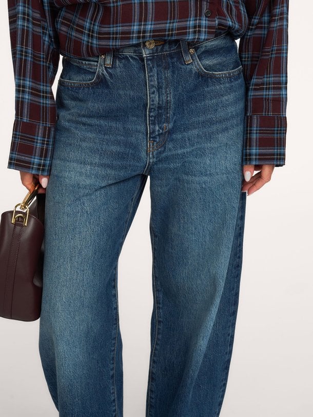 The Bow, high waist barrel fit jeans
